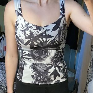 Lululemon tank